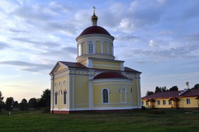 Карамышево. Церковь Рождества Христова