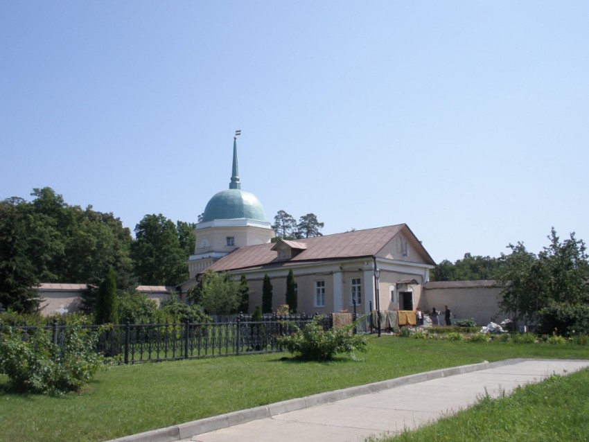 Козельск (Оптино). Оптина Пустынь. фасады, Лазаретная башня монастыря