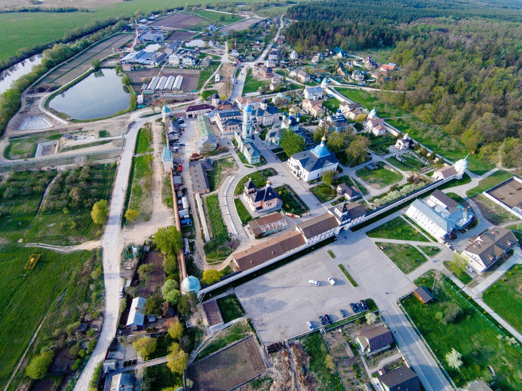 Оптина Пустынь, Козельск (Оптино) (Козельский район, Калужская область). общий вид в ландшафте