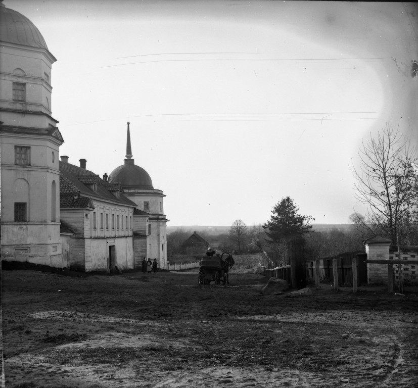 Козельск (Оптино). Оптина Пустынь. архивная фотография, Башни  монастыря. Частная коллекция. Фото 1900-х годов