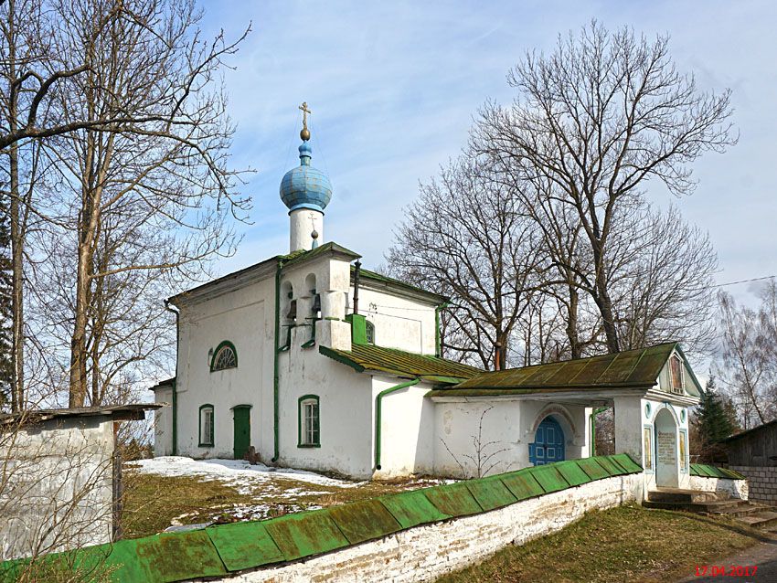 Изборск. Церковь Рождества Пресвятой Богородицы. фасады