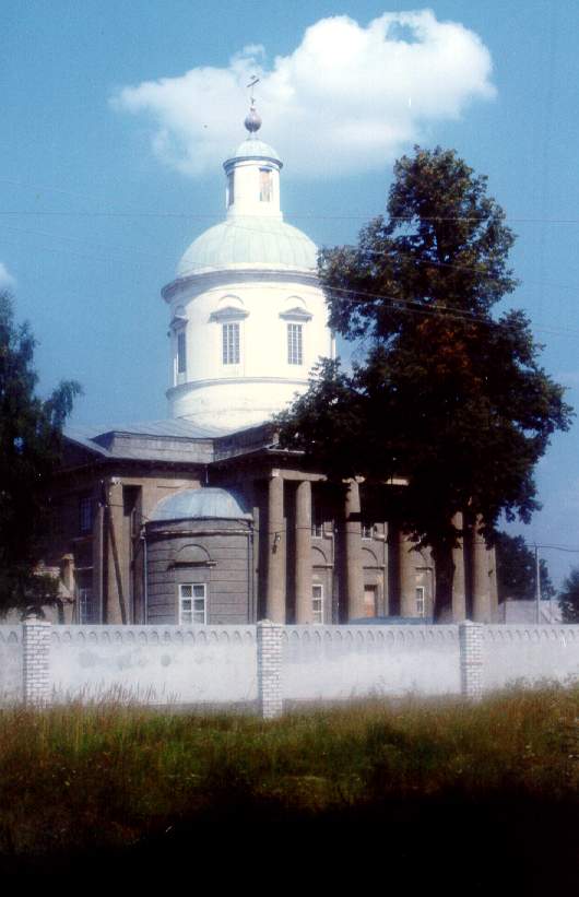 Кондрово. Церковь Троицы Живоначальной. фасады