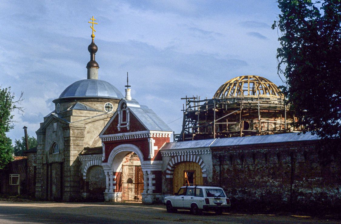 Аносино. Аносин Борисоглебский монастырь. документальные фотографии