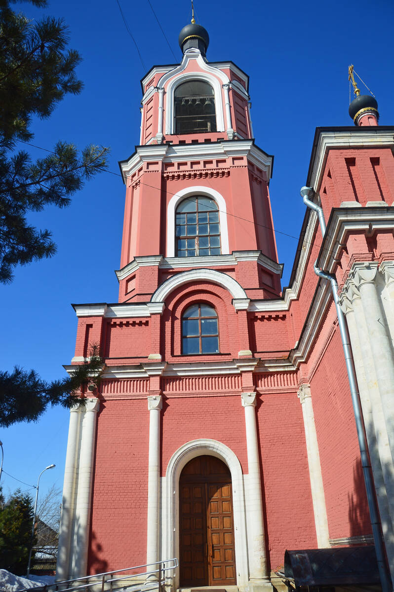 Церковь Флора и Лавра, Ям (Домодедовский городской округ, Московская область). архитектурные детали