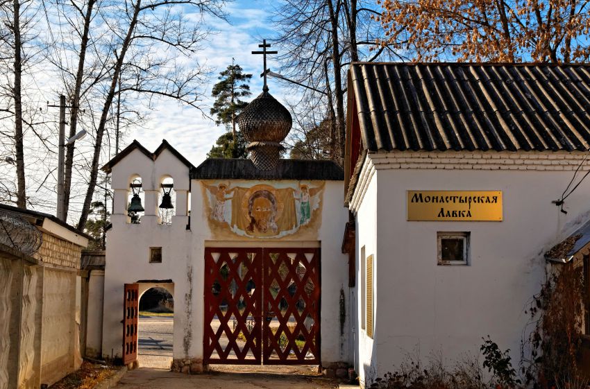Куровское. Спасо-Преображенский Гуслицкий монастырь. фасады
