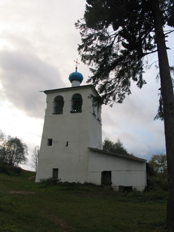 Мальской Рождественский монастырь, Малы (Печорский район, Псковская область). фасады, Колокольня Мальского монастыря