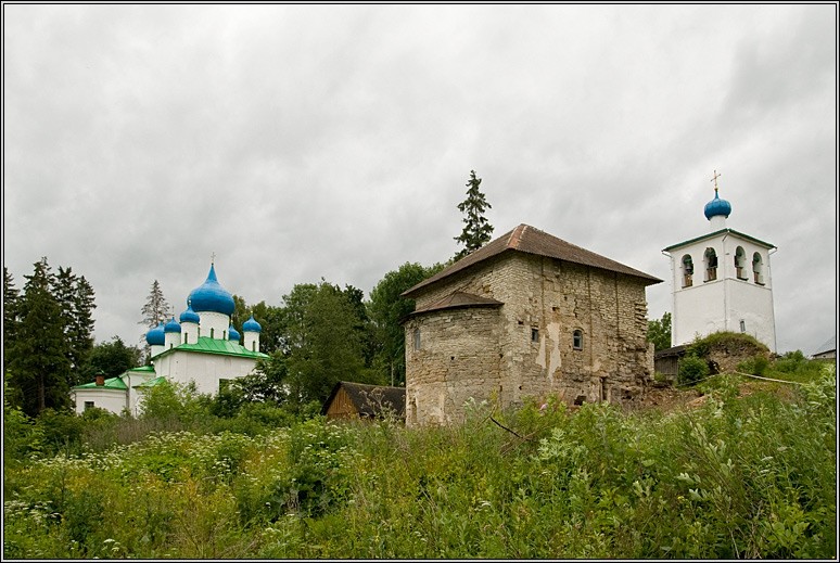 Мальской Рождественский монастырь, Малы (Печорский район, Псковская область). фасады