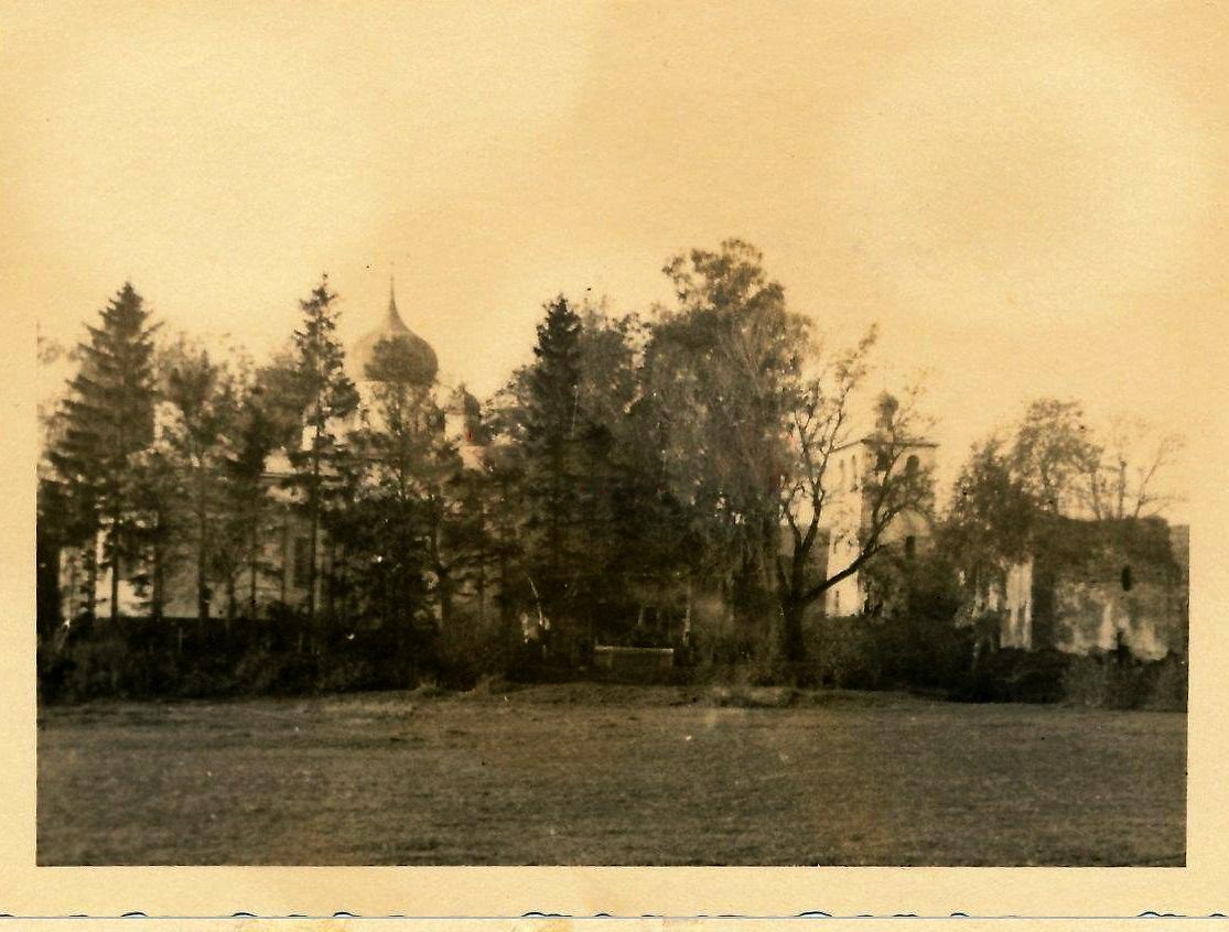 Фото 1943 г. с аукциона e-bay.de, архивная фотография. Мальской Рождественский монастырь. Собор Рождества Христова, Малы (Печорский район, Псковская область)