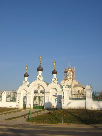 Церковь Благовещения Пресвятой Богородицы, Павловская Слобода (Истринский городской округ и ЗАТО Восход, Московская область). дополнительная информация, Возводимая рядом церковь