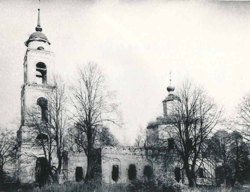 Церковь Петра и Павла, Лужки (Истринский городской округ и ЗАТО Восход, Московская область). фасады