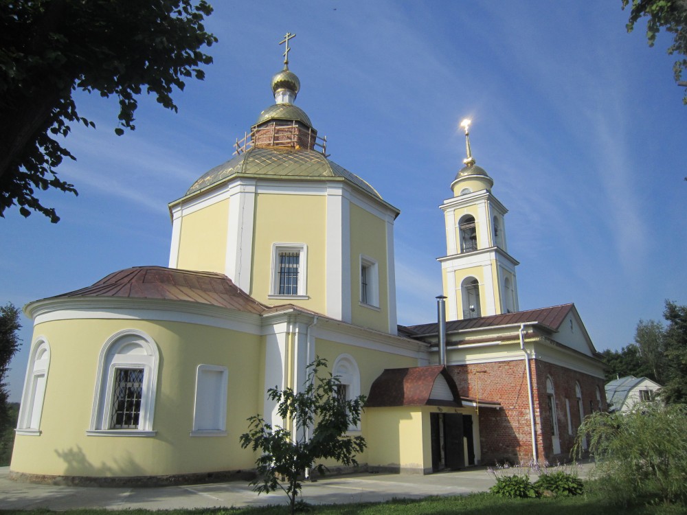 Лужки. Церковь Петра и Павла. фасады