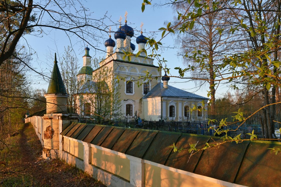 Церковь Успения Пресвятой Богородицы, Николо-Рожок (Осташковский городской округ, Тверская область). фасады, Вид с северо-востока