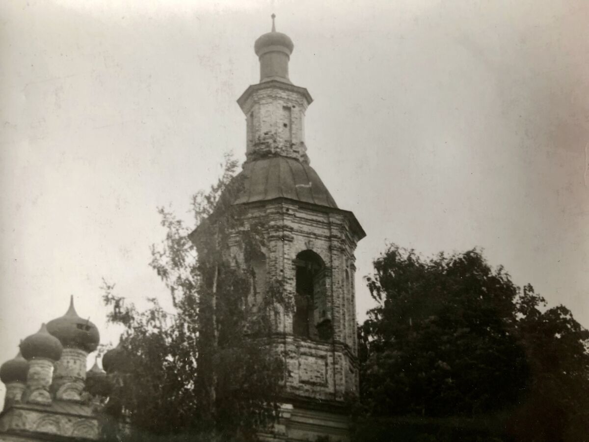 Церковь Успения Пресвятой Богородицы, Николо-Рожок (Осташковский городской округ, Тверская область). архивная фотография, Фотография из домашнего архива. Дата съёмки неизвестна.