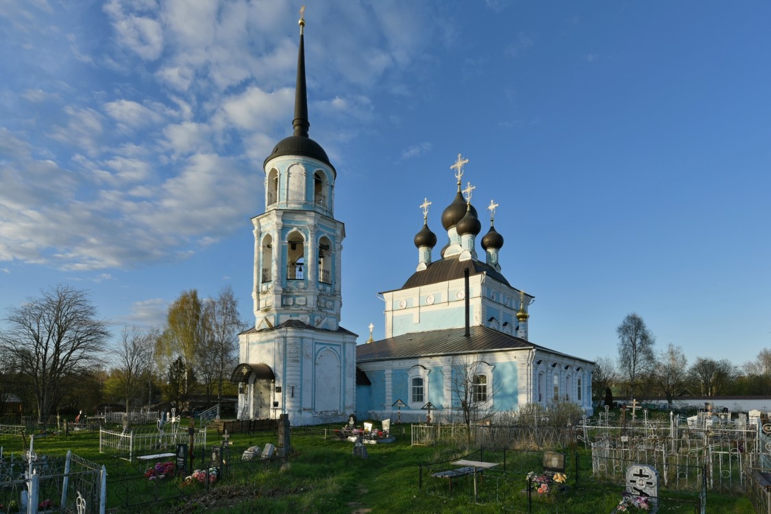 Церковь Введения во храм Пресвятой Богородицы, Кравотынь (Осташковский городской округ, Тверская область). фасады, Вид с юго-запада