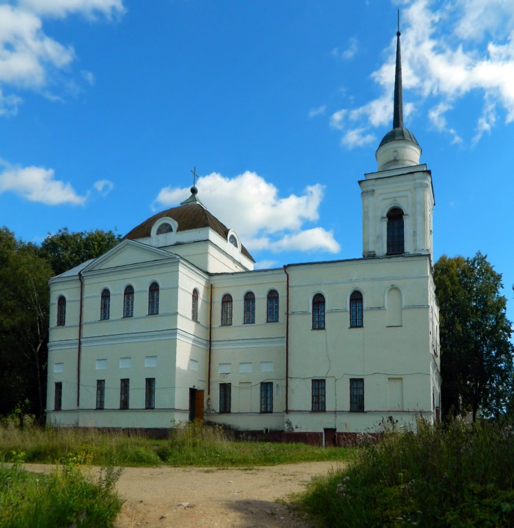 Вязьма. Аркадиевский монастырь. Церковь Спаса Всемилостивого. фасады