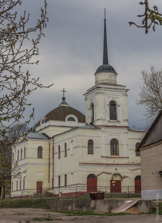 Вязьма. Аркадиевский монастырь. Церковь Спаса Всемилостивого. фасады