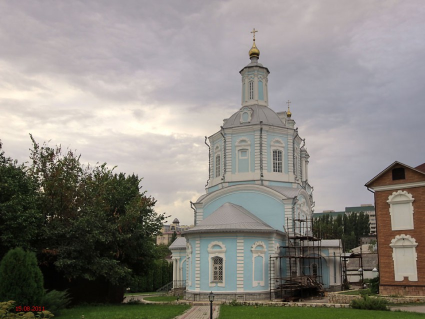 Воронеж. Церковь Введения во храм Пресвятой Богородицы. фасады