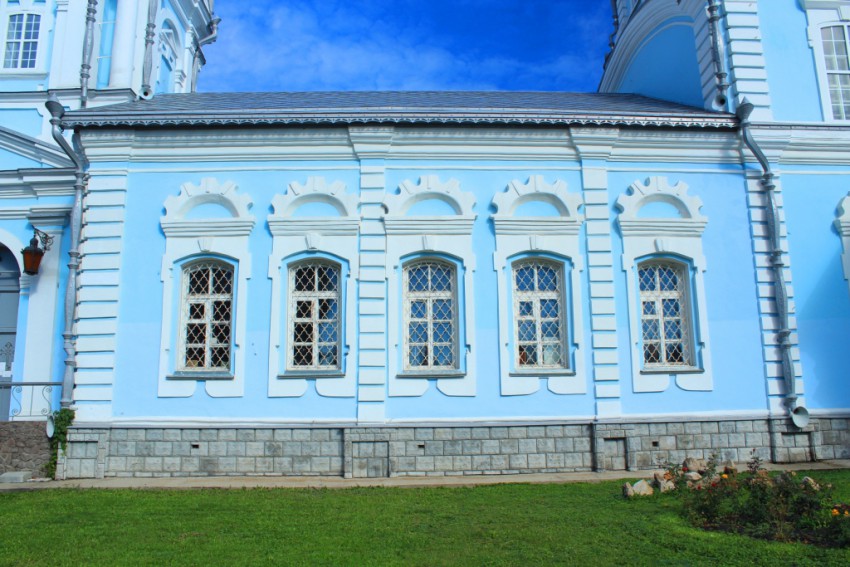 Церковь Введения во храм Пресвятой Богородицы, Воронеж (Воронеж, город, Воронежская область). архитектурные детали, Трапезная, вид с юга