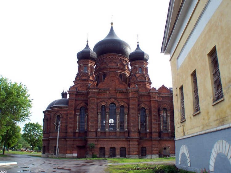 Тула. Успенский монастырь. фасады