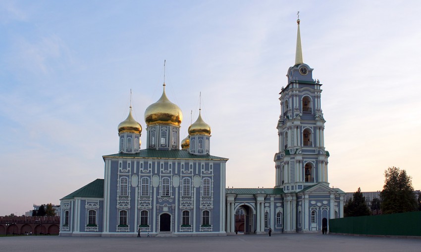 Тула. Кремль. Кафедральный собор Успения Пресвятой Богородицы. общий вид в ландшафте, Вид с севера