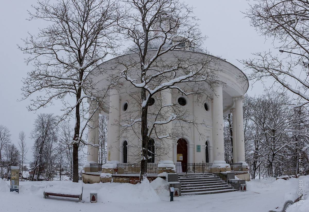 Вид с запада, фасады. Церковь Екатерины, Валдай (Валдайский район, Новгородская область)