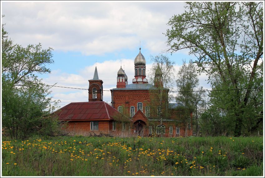 Чудово. Церковь Казанской иконы Божией Матери. общий вид в ландшафте