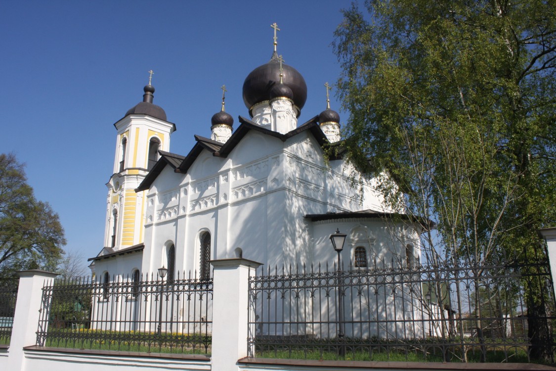 Церковь Николая Чудотворца, Старая Русса (Старорусский район, Новгородская область). фасады