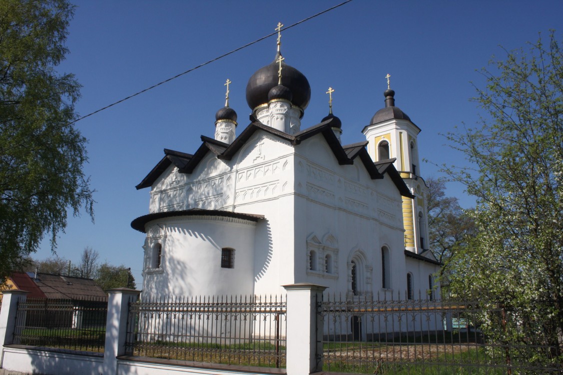 Старая Русса. Церковь Николая Чудотворца. фасады