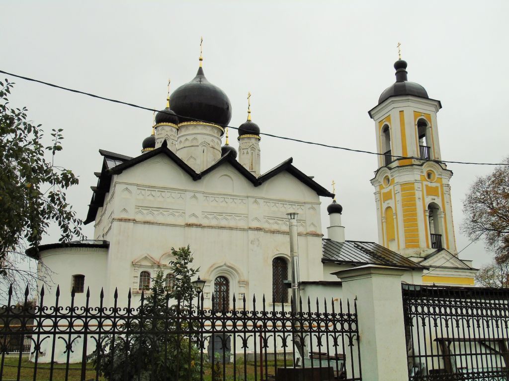 Церковь Николая Чудотворца, Старая Русса (Старорусский район, Новгородская область). фасады