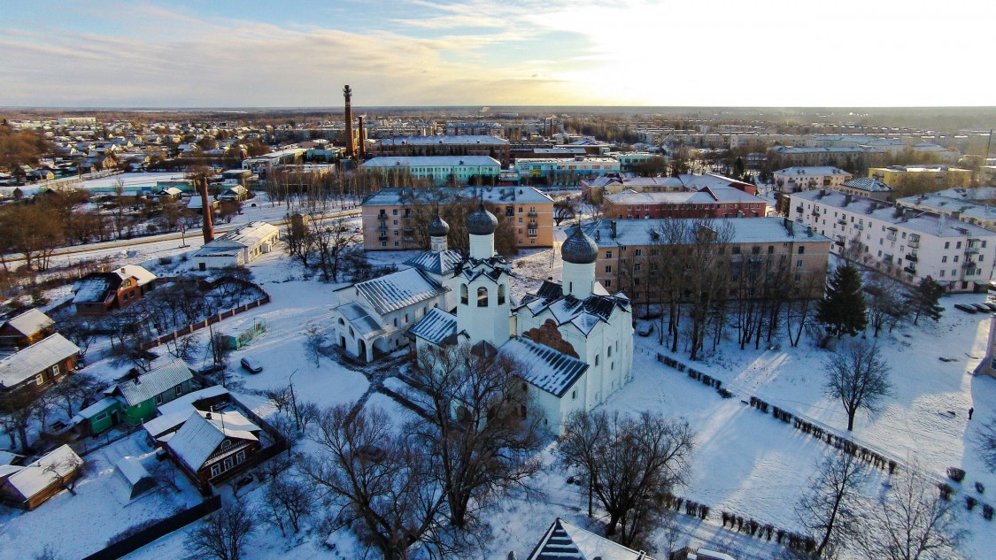 Спасо-Преображенский монастырь, Старая Русса (Старорусский район, Новгородская область). общий вид в ландшафте