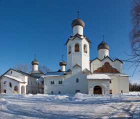 Старая Русса. Спасо-Преображенский монастырь