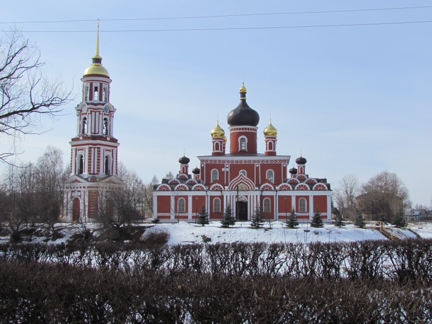 Старая Русса. Кафедральный собор Воскресения Христова. фасады