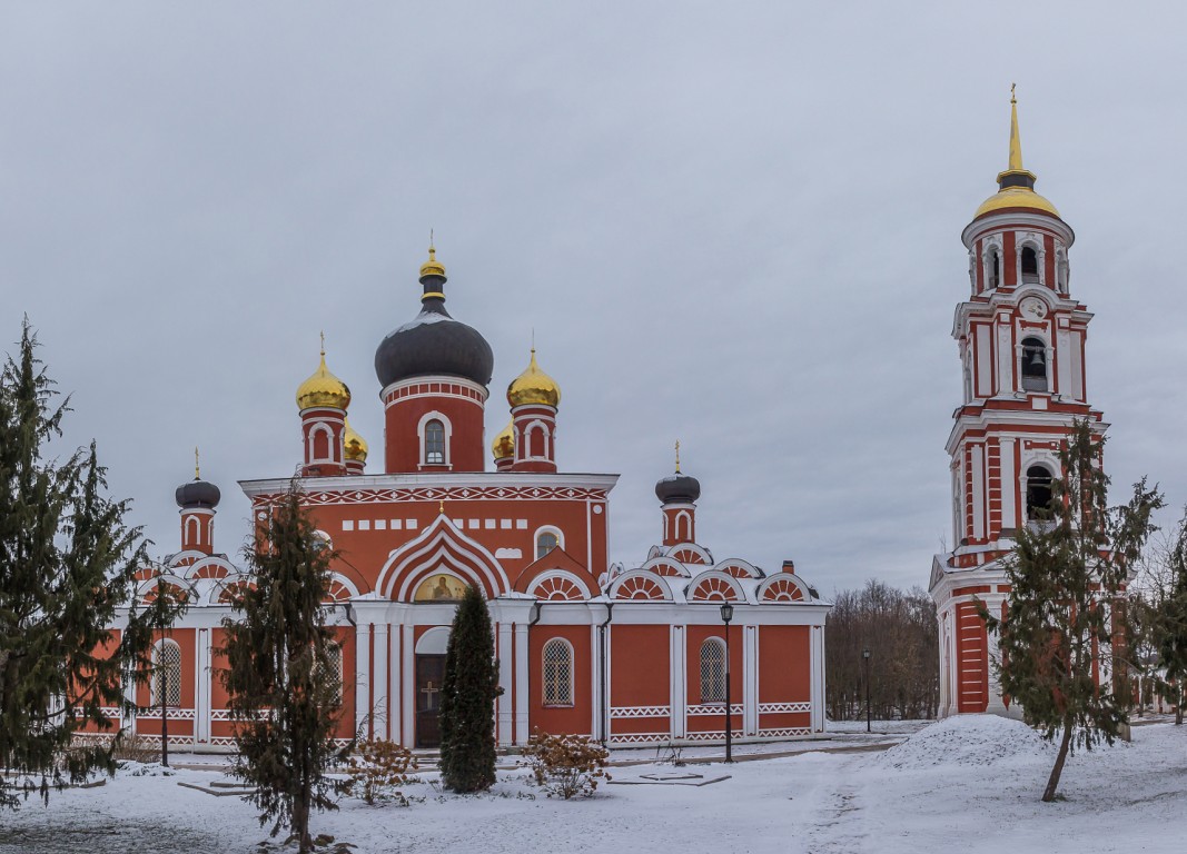 Кафедральный собор Воскресения Христова, Старая Русса (Старорусский район, Новгородская область). фасады