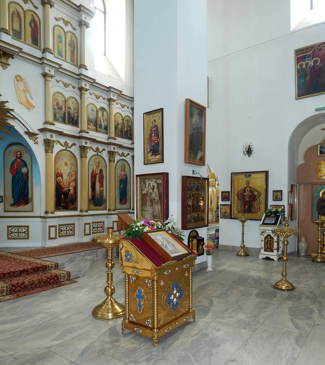 Кафедральный собор Воскресения Христова, Старая Русса (Старорусский район, Новгородская область). интерьер и убранство