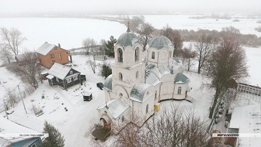 Церковь Преображения Господня, Бронница (Новгородский район, Новгородская область). общий вид в ландшафте, Аэросъемка