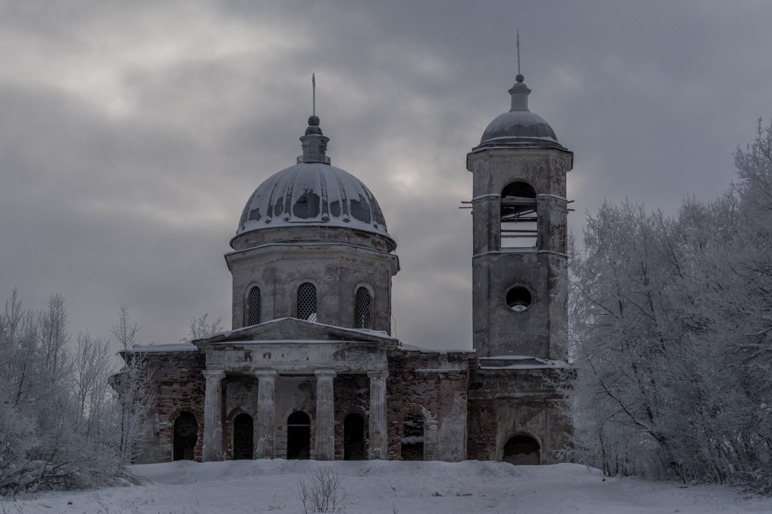 Церковь Введения во храм Пресвятой Богородицы, Бронница (Новгородский район, Новгородская область). фасады