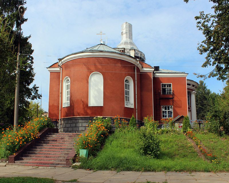 Собор Екатерины, Луга (Лужский район, Ленинградская область). фасады
