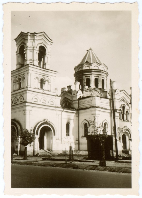 Собор Воскресения Христова, Луга (Лужский район, Ленинградская область). архивная фотография, Вид с юго-западной стороны. Фото 1941 г. с аукциона e-bay.de
