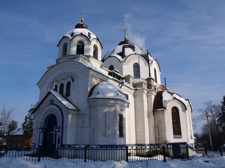 Кафедральный собор Казанской иконы Божией Матери, Луга (Лужский район, Ленинградская область). фасады