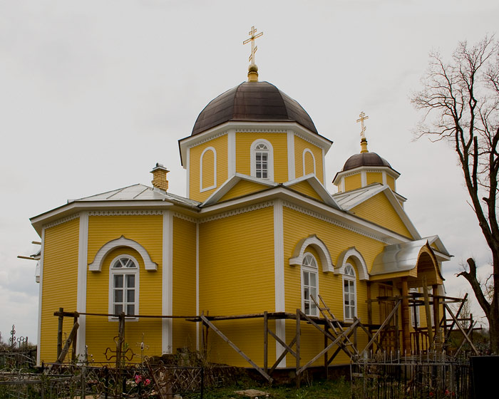 Церковь Успения Пресвятой Богородицы, Городец (Лужский район, Ленинградская область). фасады, Вид с северо-востока