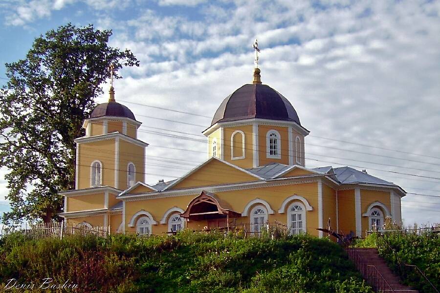 фасады. Церковь Успения Пресвятой Богородицы, Городец (Лужский район, Ленинградская область)