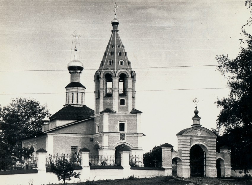 Городня. Церковь Рождества Пресвятой Богородицы. фасады