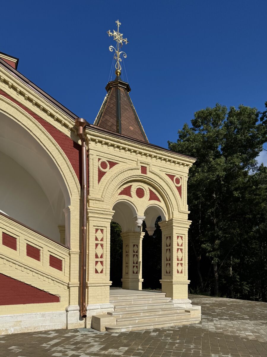 Церковь Тихвинской иконы Божией Матери, Высокое (Новодугинский район, Смоленская область). архитектурные детали, Южная палатка главного крыльца