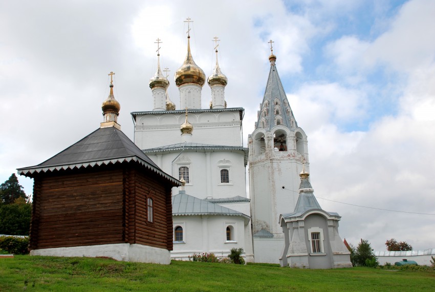 Гороховец. Троицкий Никольский мужской монастырь. фасады, вид с востока