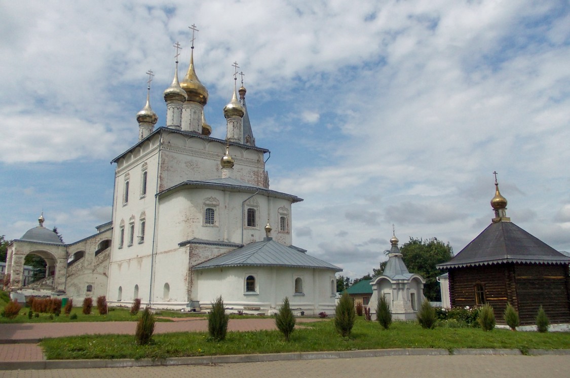 Гороховец. Троицкий Никольский мужской монастырь. фасады