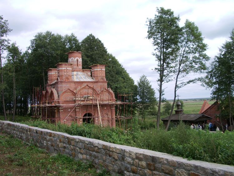Иоанно-Богословский монастырь, Пощупово (Рыбновский район, Рязанская область). дополнительная информация, Часовня и купель. Общий вид.