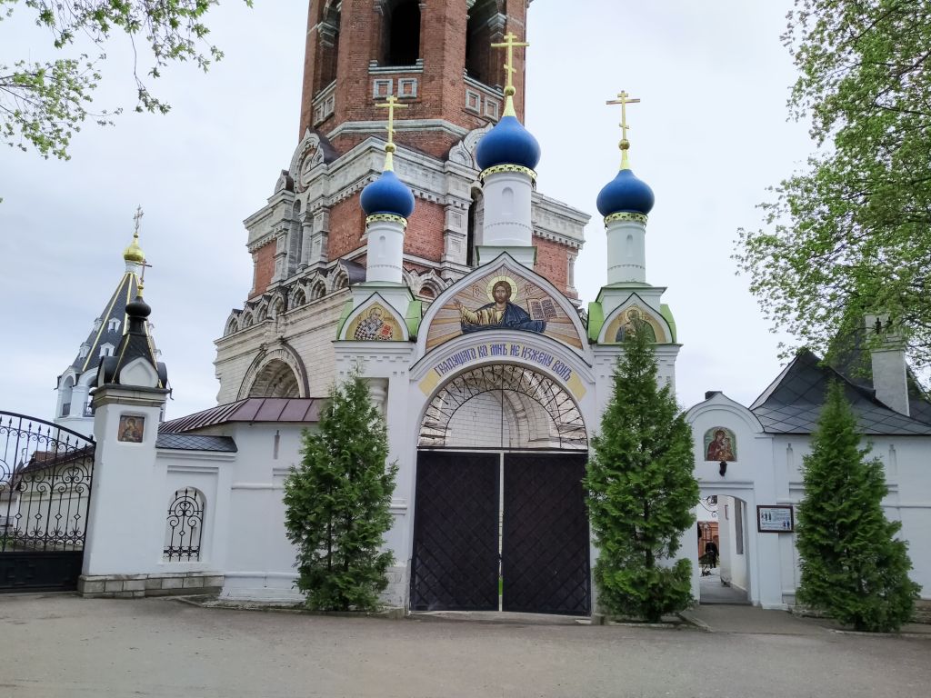 Иоанно-Богословский монастырь, Пощупово (Рыбновский район, Рязанская область). архитектурные детали, вход в монастырь