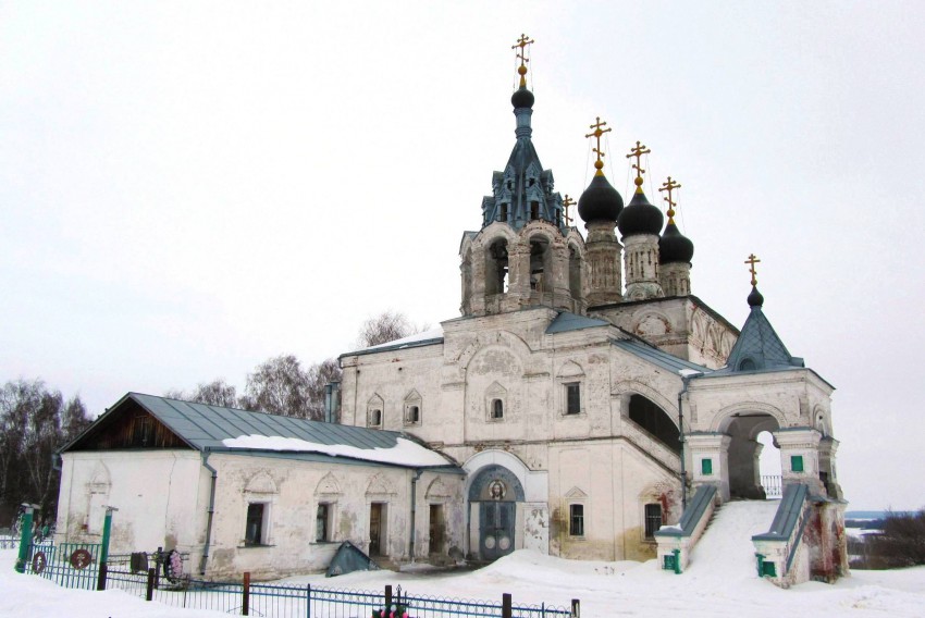 Церковь Воскресения Словущего (Воскресения Христова), Исады (Спасский район, Рязанская область). фасады, вид с юго-запада