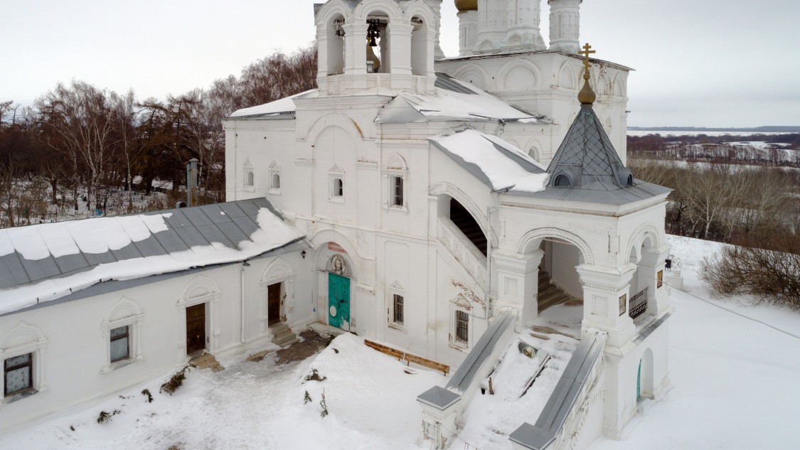 Церковь Воскресения Словущего (Воскресения Христова), Исады (Спасский район, Рязанская область). фасады