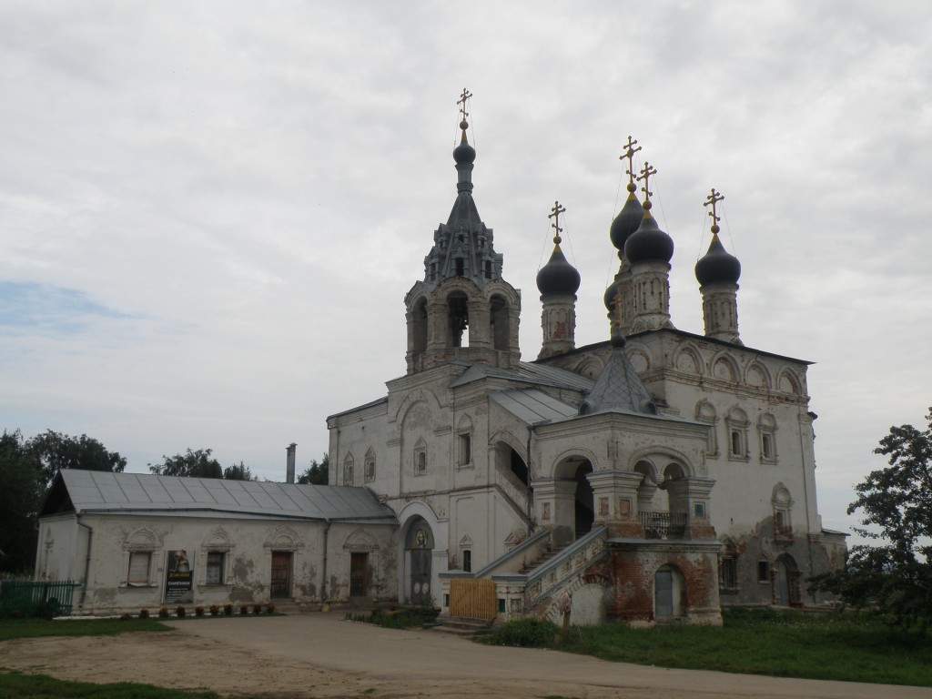 Церковь Воскресения Словущего (Воскресения Христова), Исады (Спасский район, Рязанская область). фасады